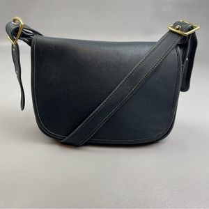 Coach vintage Patricia’s Legacy 9951 navy blue leather flap classic bag